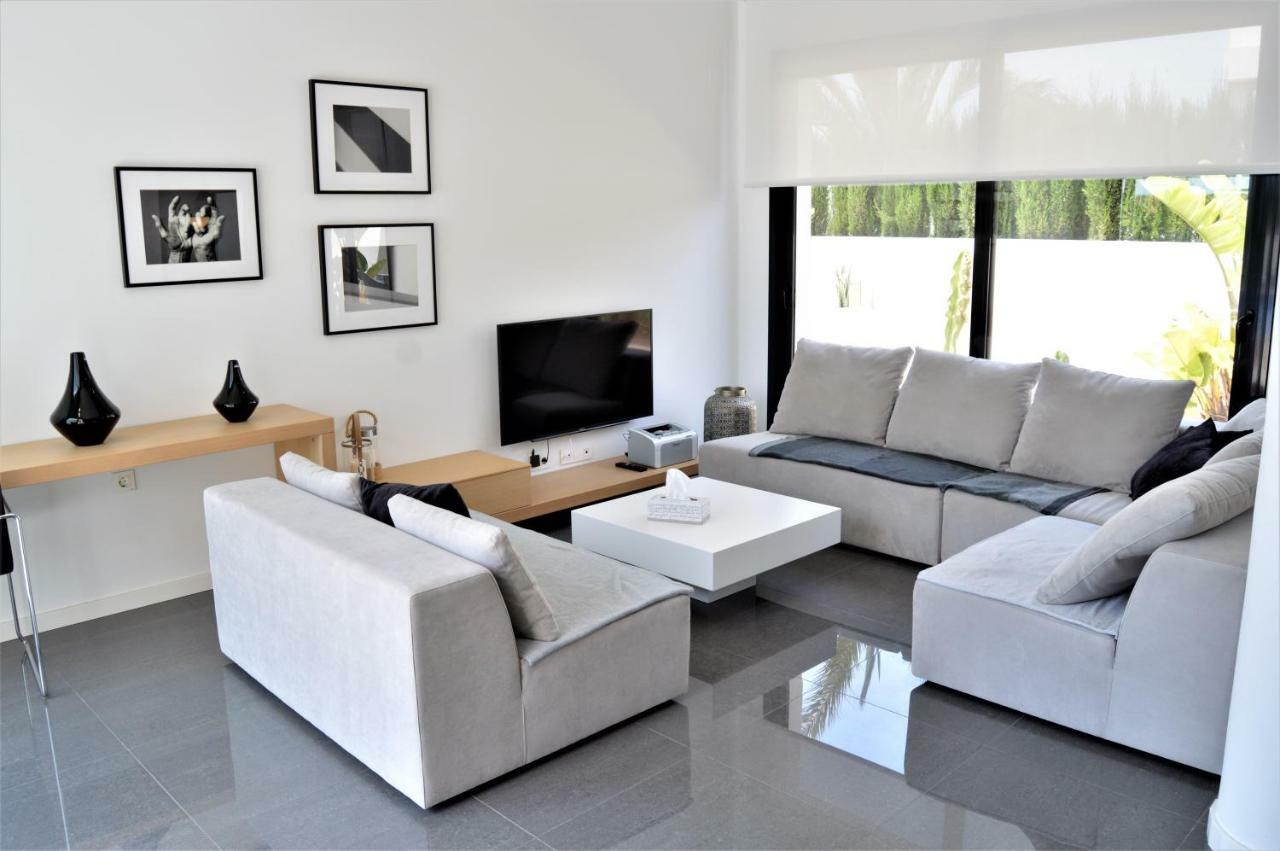 Villa With Private Pool Llobregales Экстерьер фото