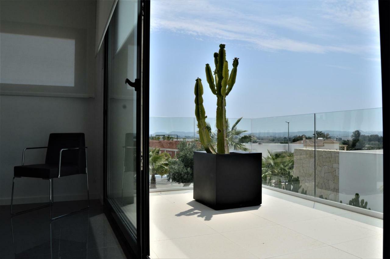 Villa With Private Pool Llobregales Экстерьер фото