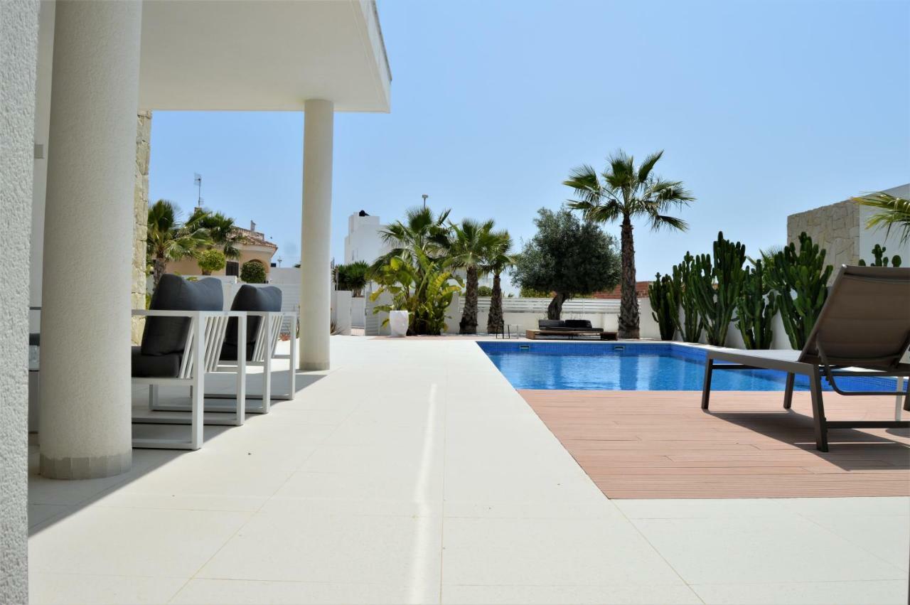 Villa With Private Pool Llobregales Экстерьер фото